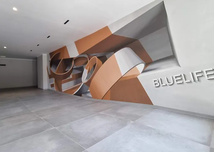 The Blue Corner * Trieste